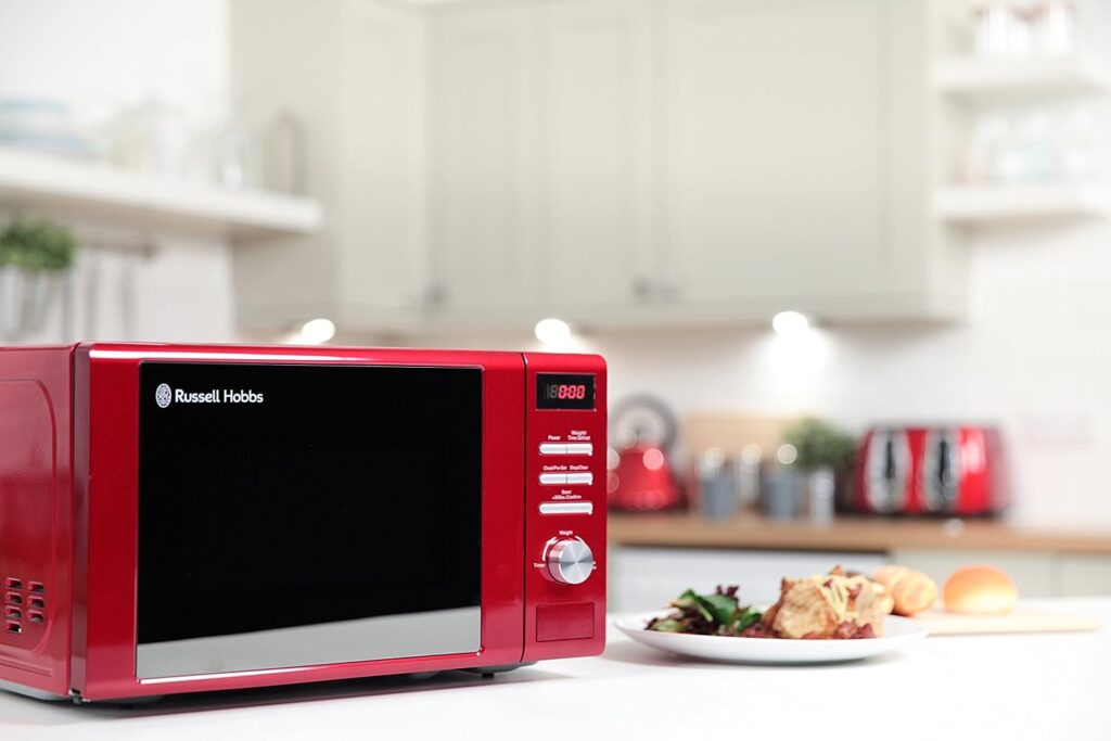 Russell Hobbs RHM2064R 20 Litre 800 W Red Digital Heritage Microwave with 5 Power Levels, Automatic and Weighted Defrost Settings, 8 Auto Cook Menus, Clock Timer, Easy Clean