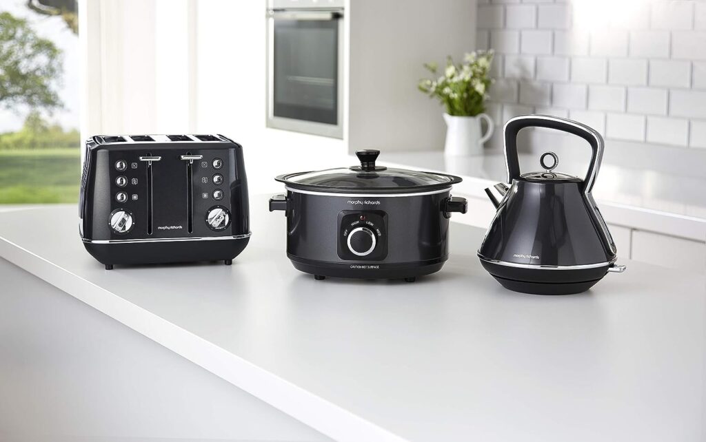 Morphy Richards 460012 Slow Cooker Sear and Stew, 3.5 Litre 163W, Black