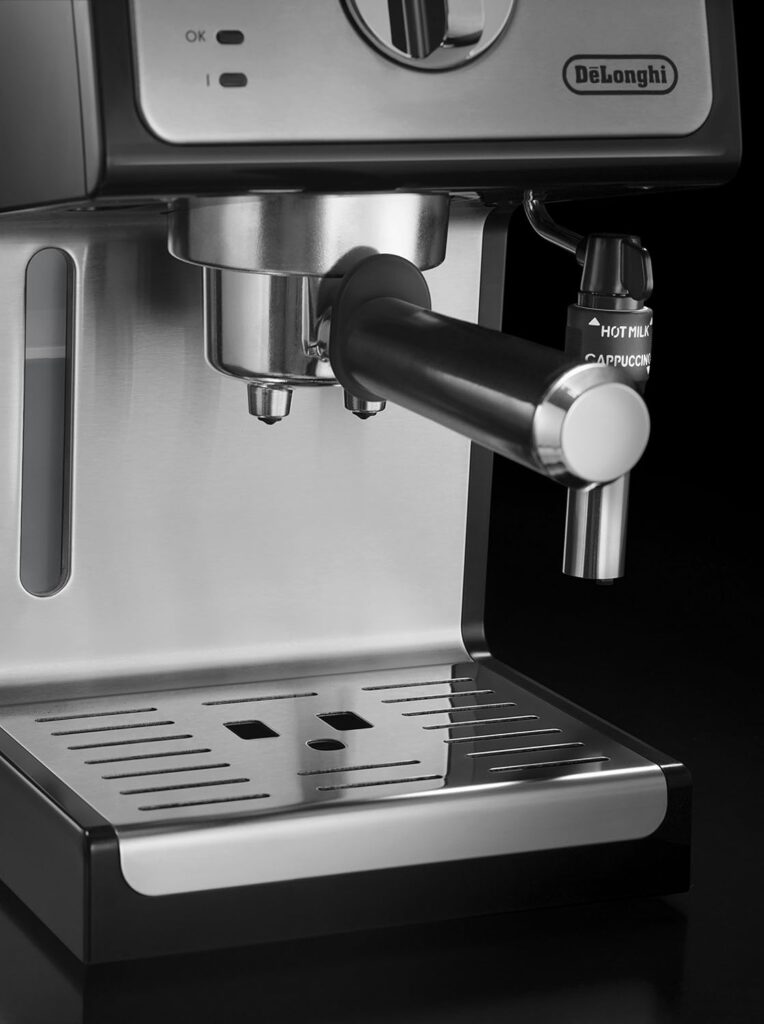 DeLonghi ECP35.31Traditional Barista Pump Espresso Machine, Coffee and Cappuccino Maker, Black