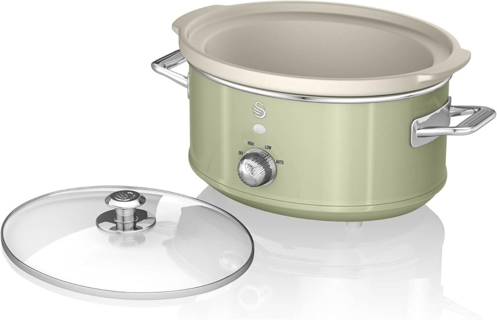 Swan SF17021GN Retro Slow Cooker with 3 Temperature Settings, Keep Warm Function, 3.5L, 200W, Retro Green