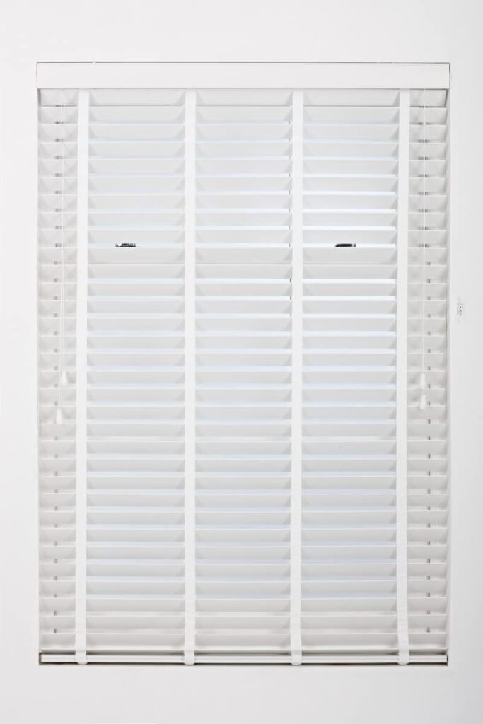 Furnished Venetian Window Blinds Trimmable 50mm White Faux Wood Blind, 115cm x 150cm